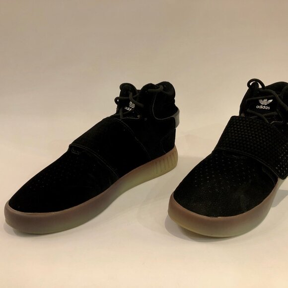 Yeezy x Adidas 9 1/2 main image 5